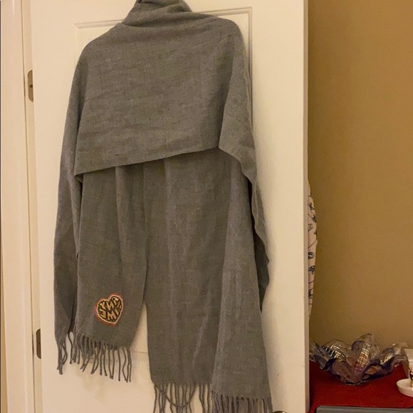 Extra Long Extra Large Gray Embellished Butt Soft Scarf Wrap NeverUsed